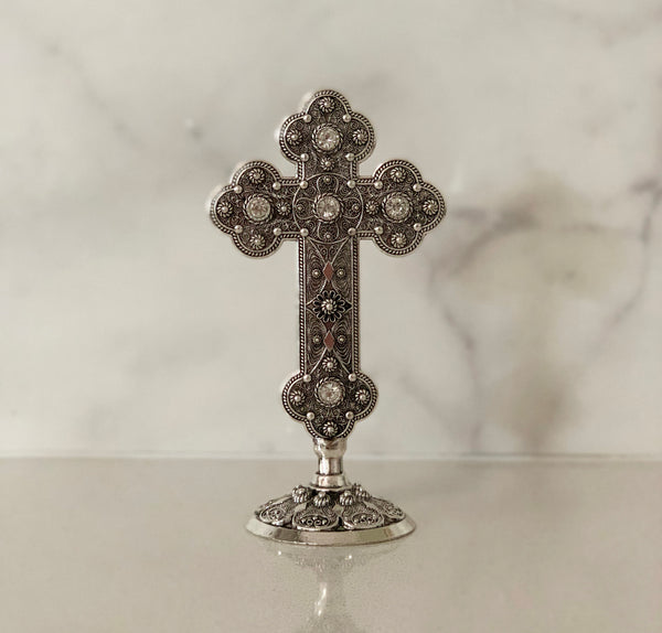 ORNATE METAL CROSS - madamsousouevents 